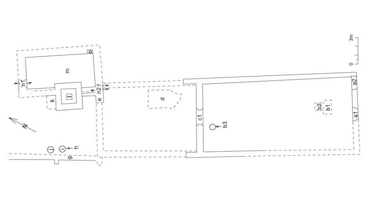 Plattegrond van de 13e-eeuwse markthal gecombineerd met de plattegrond van het 14e-eeuwse Huis Scharlaken