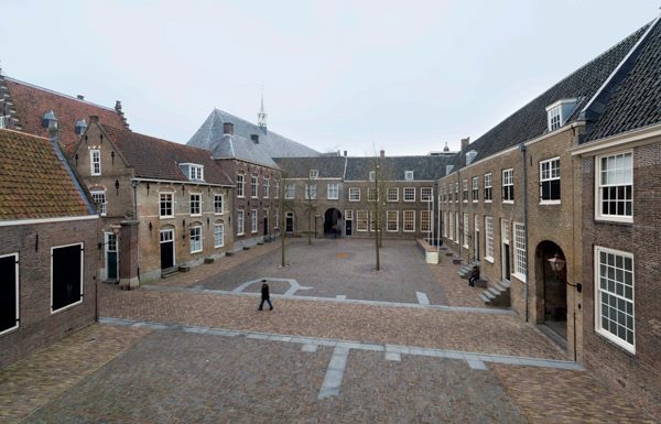 Het Hof na de renovatie in 2014/2015